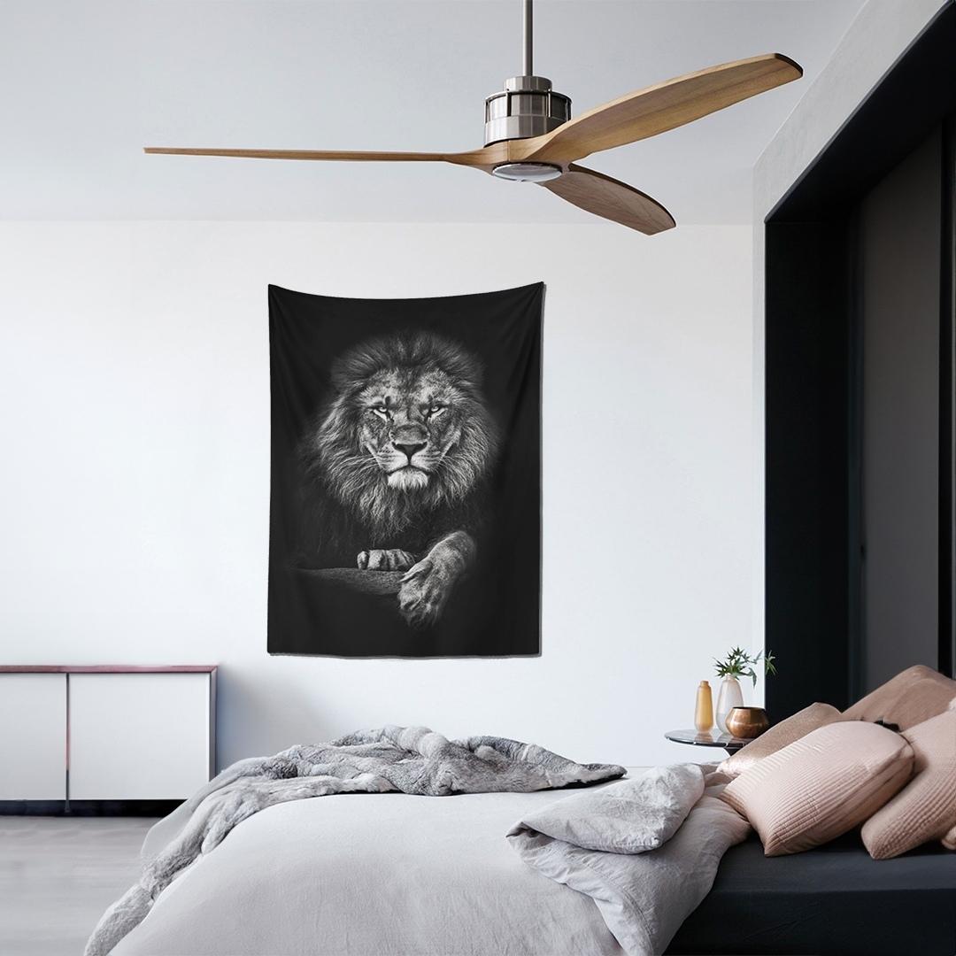 Lion Duvar Örtüsü