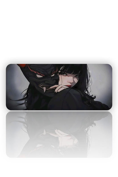 Karanlığın Kraliçesi: Şeytan'ın Bakışı Mouse Pad